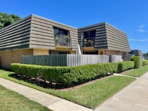 201 2nd Way, West Palm Beach, FL, 33407-6692 | Card Image