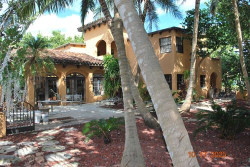 4200 N Surf Rd, Hollywood, FL, 33019-4001 | Card Image