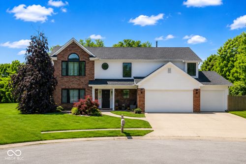 1237 Luce Creek Cir, Greenwood, IN, 46142-1277 | Card Image