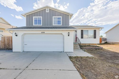 1038 S 860 W, Tooele, UT, 84074-3232 | Card Image
