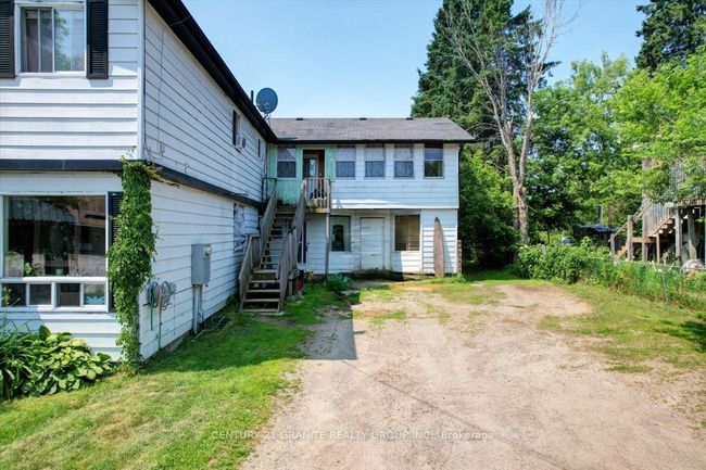 2289 Loop Rd, Home with 6 bedrooms, 4 bathrooms and 4 parking in Wilberforce ON | Image 16