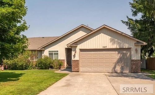 1807 Sabin Dr, Ammon, ID, 83406-6724 | Card Image