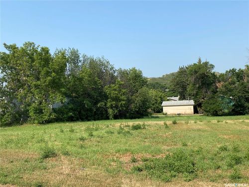 480 Hudson Ave S, Fort Qu'appelle, SK, S0G | Card Image