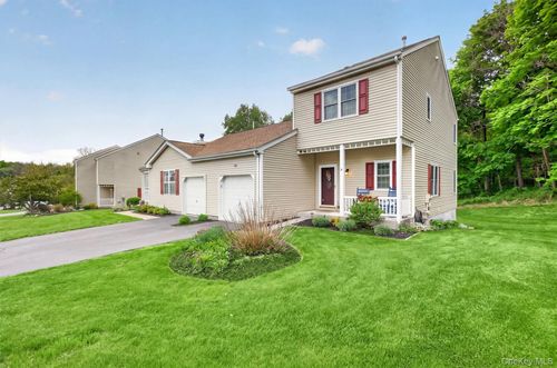 31 Bridgewater Way, Poughkeepsie, NY, 12601-5961 | Card Image