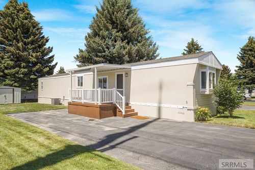 1705 N Pinewood Dr, Idaho Falls, ID, 83401-1719 | Card Image
