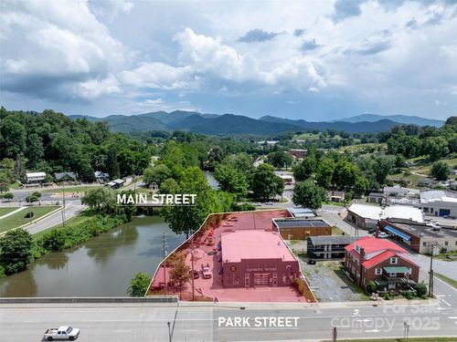 339 Park St, Canton, NC, 28716-5013 | Card Image