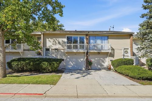 1326 Elder Dr, Aurora, IL, 60506-1217 | Card Image
