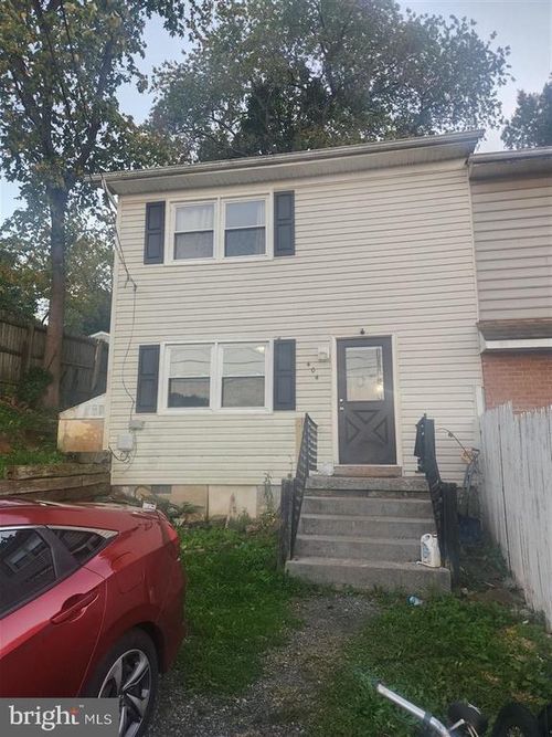 404 Viscose Ave, FRONT ROYAL, VA, 22630-2556 | Card Image