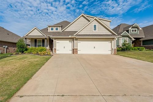 609 Side Track Road, Yukon, OK, 73099 | Card Image