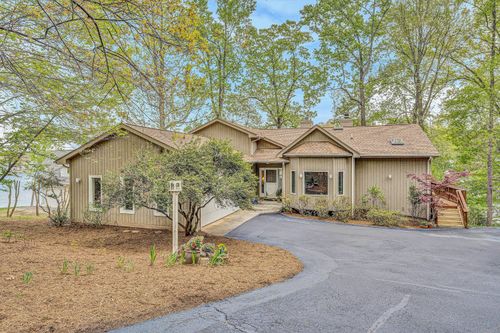 620 Winding Waters Dr, Moneta, VA, 24121-5002 | Card Image