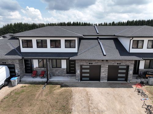 {{alt}} | Card Image