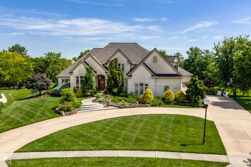 10761 English Oaks Dr, Carmel, IN, 46032-8202 | Card Image