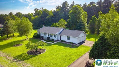 2241 Reo Dr, Effort, PA, 18330-9734 | Card Image