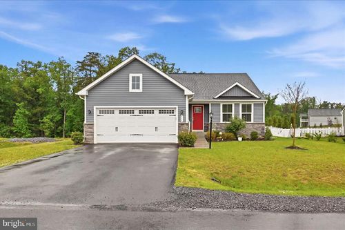 111 Hydro Rd, INWOOD, WV, 25428-3044 | Card Image