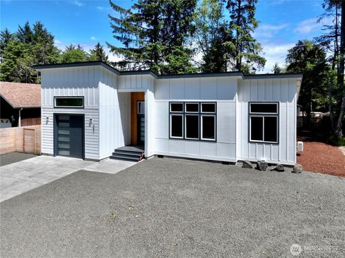 382 Lake View Loop Ne, Ocean Shores, WA, 98569-9328 | Card Image