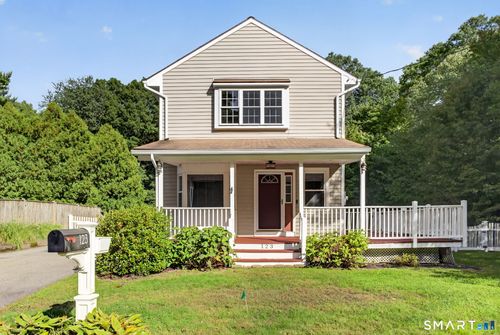 123 Field Rd, Cromwell, CT, 06416-1504 | Card Image