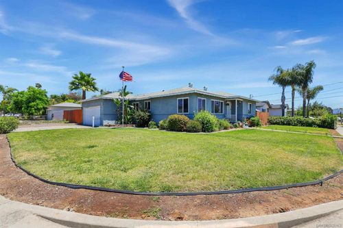 750 Fern St, Escondido, CA, 92027 | Card Image