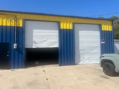 305 N Grants Ln, White Settlement, TX, 76108-1912 | Card Image