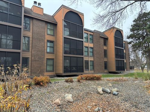 107-9600 Portland Ave S, Bloomington, MN, 55420-4566 | Card Image