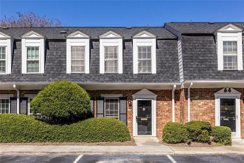 12 Bassett Hall Pl Nw, Atlanta, GA, 30318-1404 | Card Image