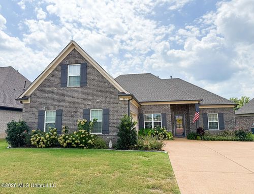 689 Holiday Cv, Hernando, MS, 38632-1022 | Card Image