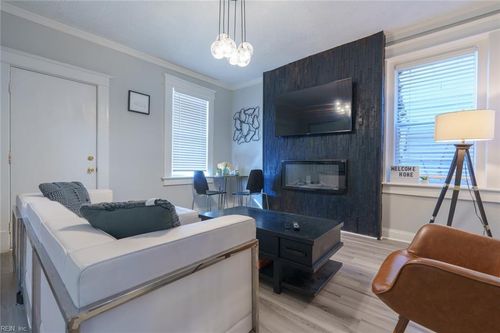2a-402 W 31st St, Norfolk, VA, 23508-3436 | Card Image