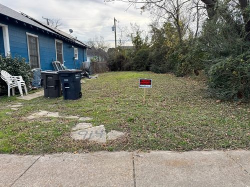 914 E Leuda, Fort Worth, TX, 76104 | Card Image