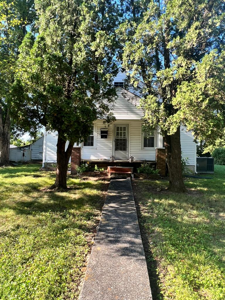 Stout St, Cookeville, TN 38501