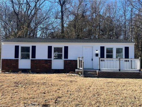 609 Chisholm Ln, Suffolk, VA, 23434-2811 | Card Image