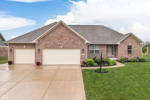 1751 S Centennial Ave, New Palestine, IN, 46163-8535 | Card Image