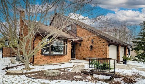 54 Glenwood Dr, Kitchener, ON, N2A1H7 | Card Image
