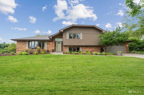 105 Azalea Rd, Frankfort, IL, 60423-1585 | Card Image