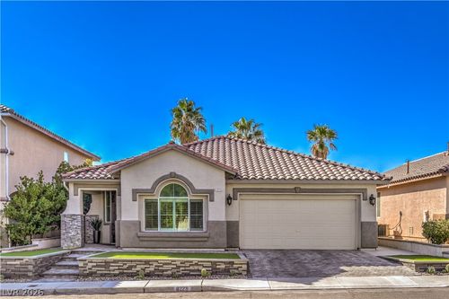 8229 Azure Shores Ct, Las Vegas, NV, 89117-9134 | Card Image