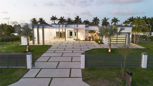 13231 Sw 220th St, Miami, FL, 33170-2513 | Card Image