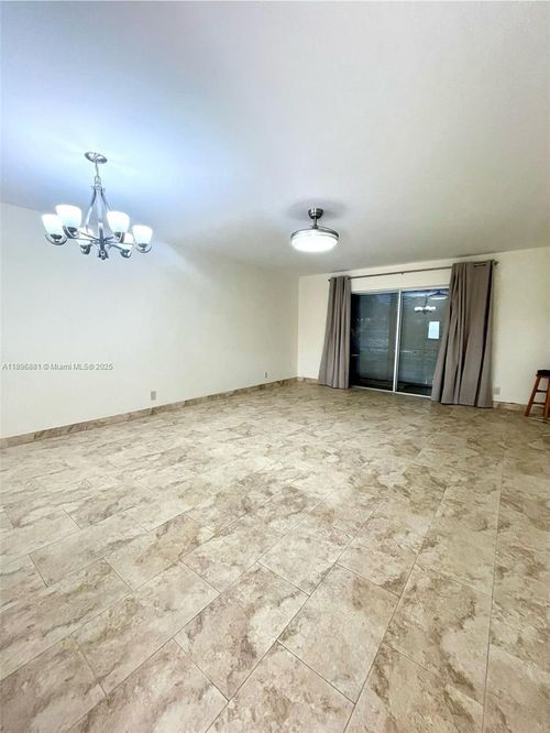 apt-308-1425 Atlantic Shores Blvd, Hallandale Beach, FL, 33009-3743 | Card Image