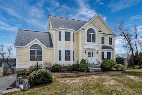 9 Kettle Way, Dracut, MA, 01826-2757 | Card Image