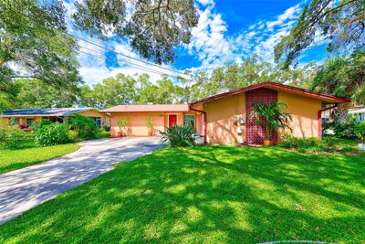 1895 Lake Judy Lee Drive, House other with 2 bedrooms, 2 bathrooms and null parking in Largo FL | Image 3