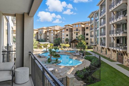 8202-82 Island Dr, Horseshoe Bay, TX, 78657-6166 | Card Image