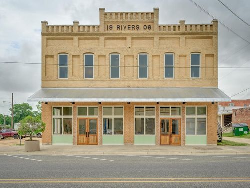 apt-204-110 S Main St, Elgin, TX, 78621-2966 | Card Image