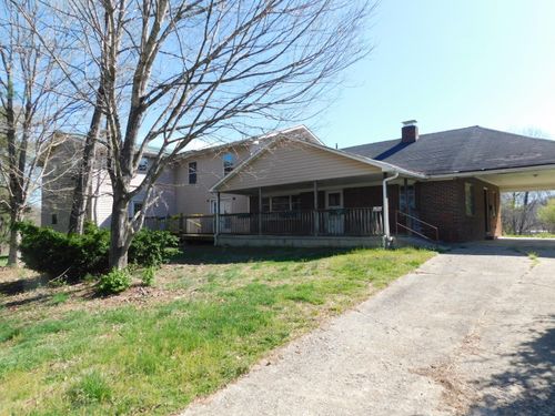 2200 Croley Bend Rd, Williamsburg, KY, 40769-9371 | Card Image