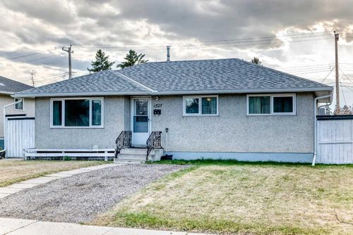 1527 49 St Se, Calgary, AB, T2A1S2 | Card Image