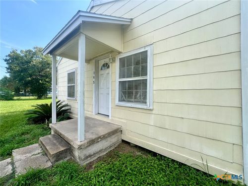 186 Fm-1686, Telferner, TX, 77988 | Card Image