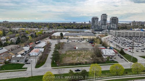 2170 Queensway Dr, Burlington, ON, L7R3T1 | Card Image