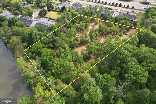 7812 Linton Hall Rd, Gainesville, VA, 20155-1724 | Card Image