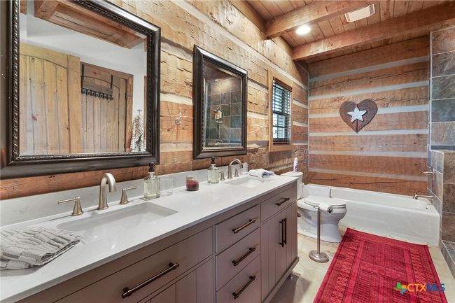 92 N Us Highway 281, Home with 3 bedrooms, 2 bathrooms and null parking in Lampasas TX | Image 24