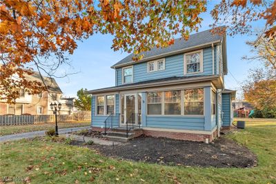 19636 Chagrin Boulevard, House other with 4 bedrooms, 2 bathrooms and null parking in Shaker Heights OH | Image 2