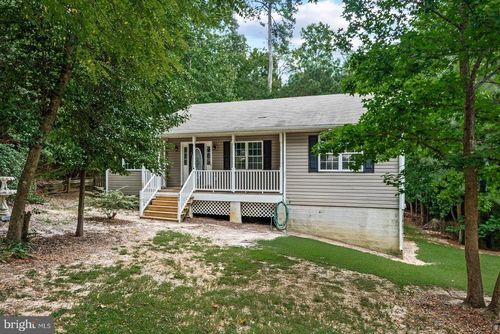 349 Timberland Dr, Montross, VA, 22520-8500 | Card Image