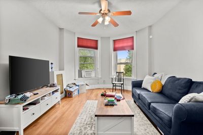 4 - 32 Winchester St, Condo with 1 bedrooms, 1 bathrooms and null parking in Brookline MA | Image 1