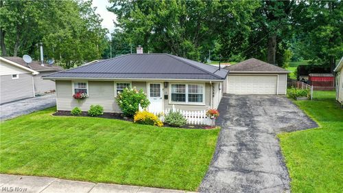 3388 Olian Ave, Warren, OH, 44485-1317 | Card Image