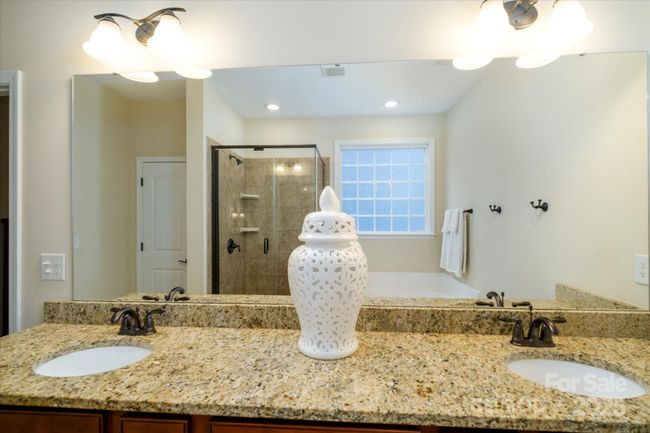 4323 Bright Rd, House other with 5 bedrooms, 4 bathrooms and null parking in Charlotte NC | Image 25